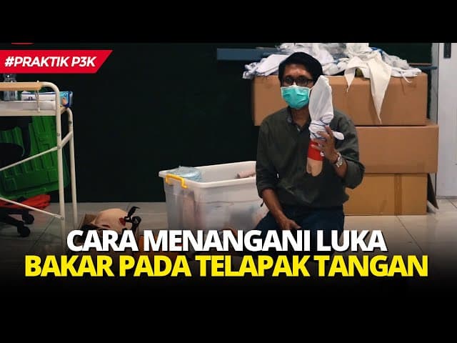 Praktik Pertolongan pertama pada luka bakar di tangan
