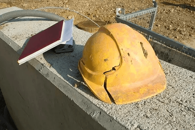 Kapan Safety Helmet Harus Diganti? Jangan Tunggu Rusak!