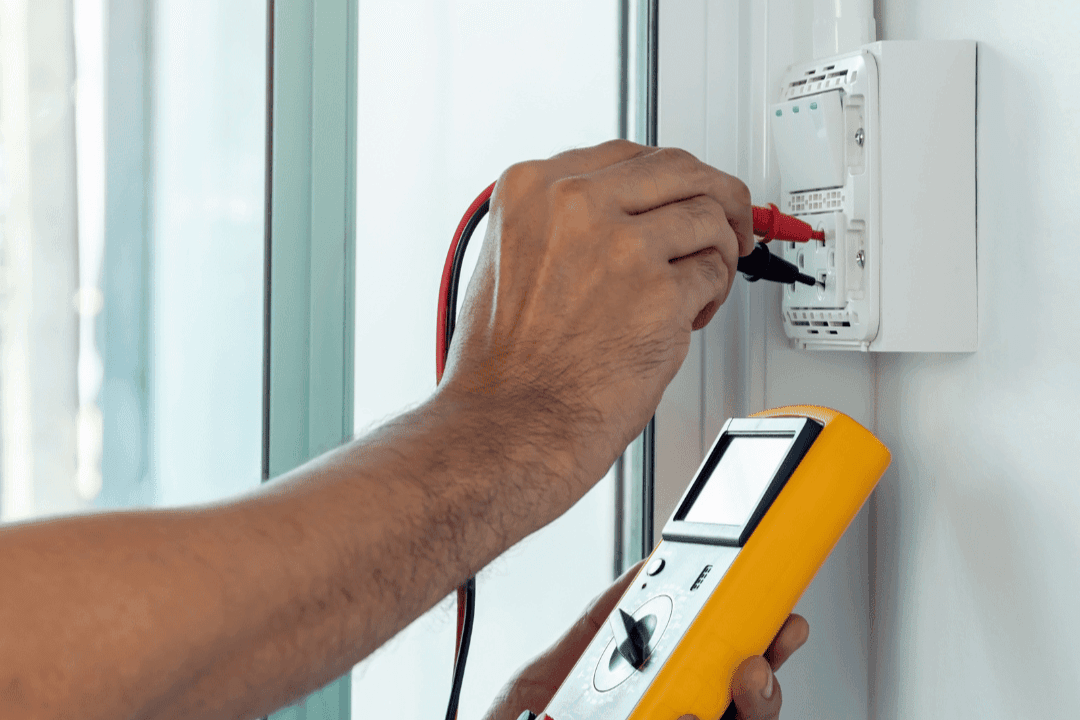 Kabel Grounding Terasa Nyetrum? Ini Penyebab dan Cara Mengatasinya