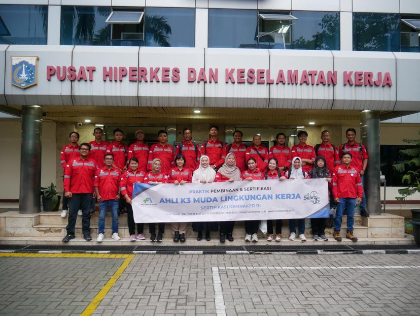 Ahli K3 Muda Lingkungan Kerja Batch 15