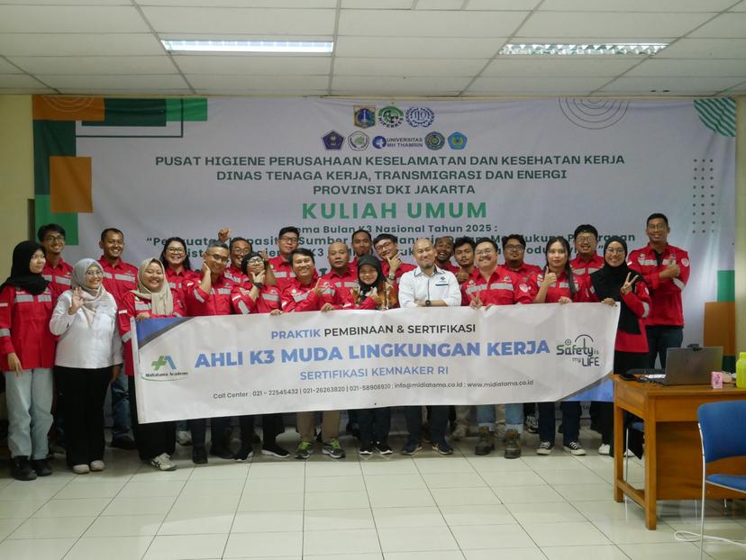 Ahli K3 Muda Lingkungan Kerja Batch 17
