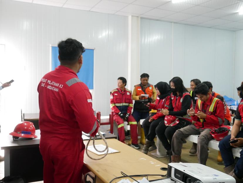 Tenaga Kerja Bangunan Tinggi Tingkat 2 (TKBT) Batch 149