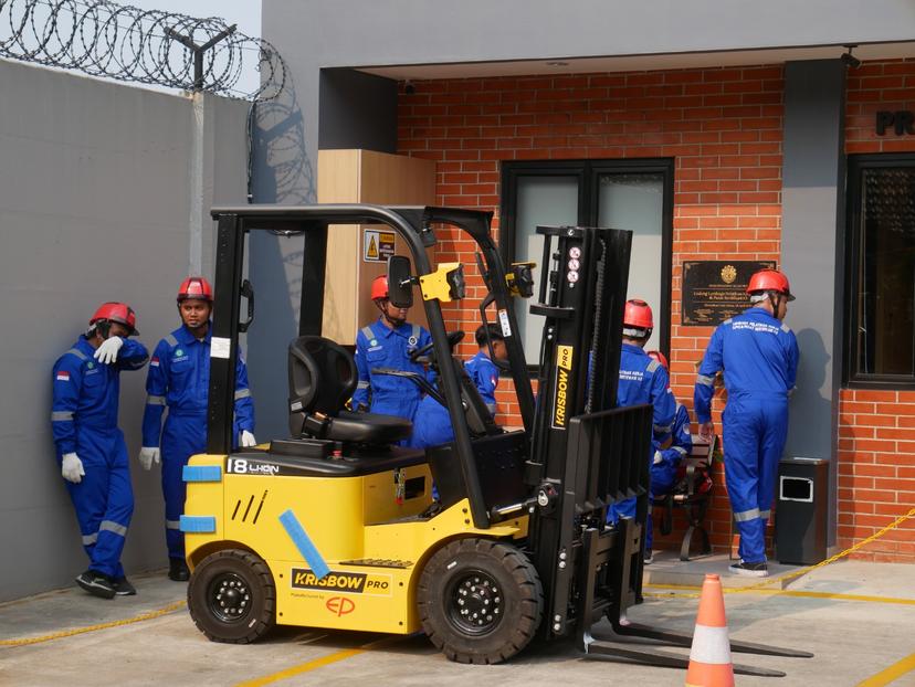 Operator Forklift Kelas II Batch 33