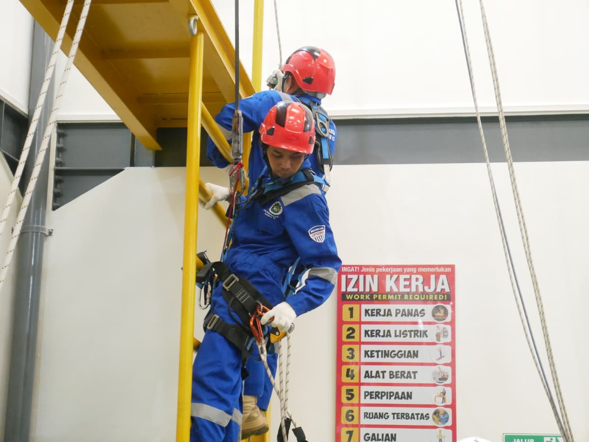 Tenaga Kerja Bangunan Tinggi Tingkat 2 (TKBT) Batch 192