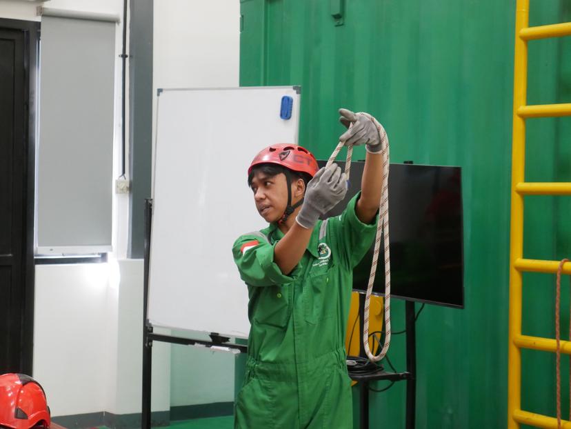 Tenaga Kerja Bangunan Tinggi Tingkat 2 (TKBT) Batch 194
