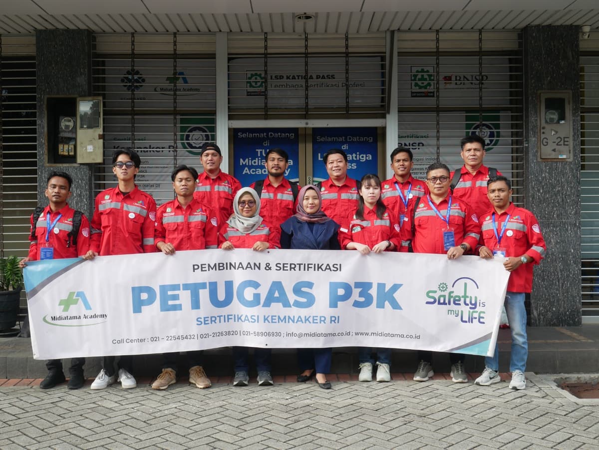 Petugas P3K Batch 176