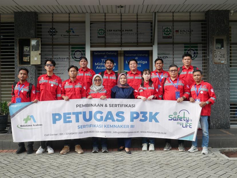 Petugas P3K Batch 176