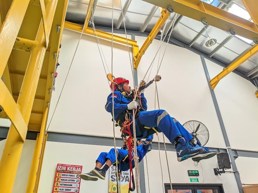 Tenaga Kerja Pada Ketinggian Tingkat 1 (TKPK1) BNSP Batch 6