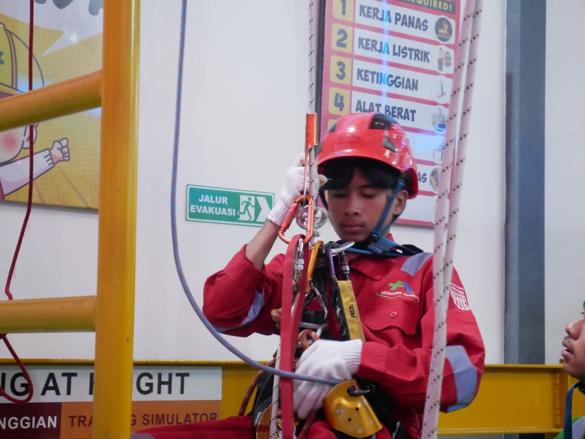 Tenaga Kerja Pada Ketinggian Tingkat 1 (TKPK) Batch 69