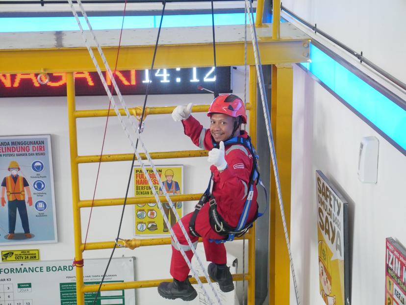 Tenaga Kerja Bangunan Tinggi Tingkat 2 (TKBT) Batch 252