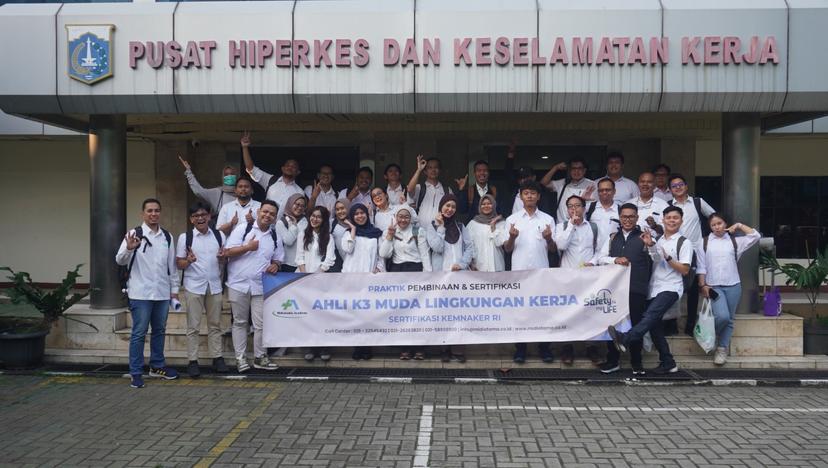 Ahli K3 Muda Lingkungan Kerja Batch 28