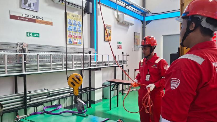 Operator Hoist Crane Kelas 3 Batch 4