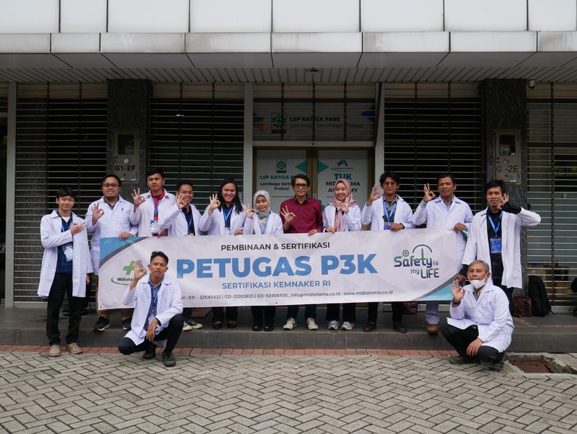 Petugas P3K Batch 132