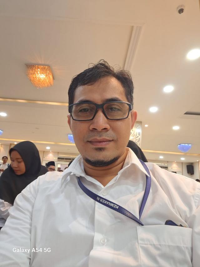 Tri Harri Gunawan, S.T