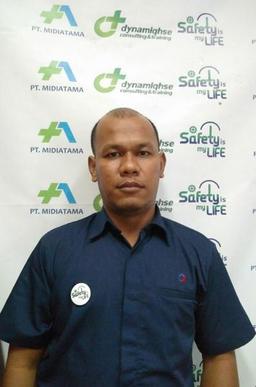 EZRA MANURUNG