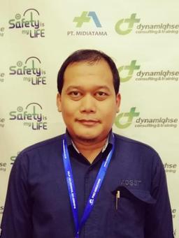 Adhi Ari Utomo