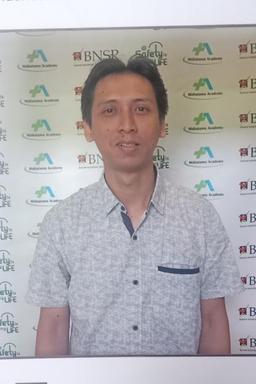 AHMAD ZUHDI