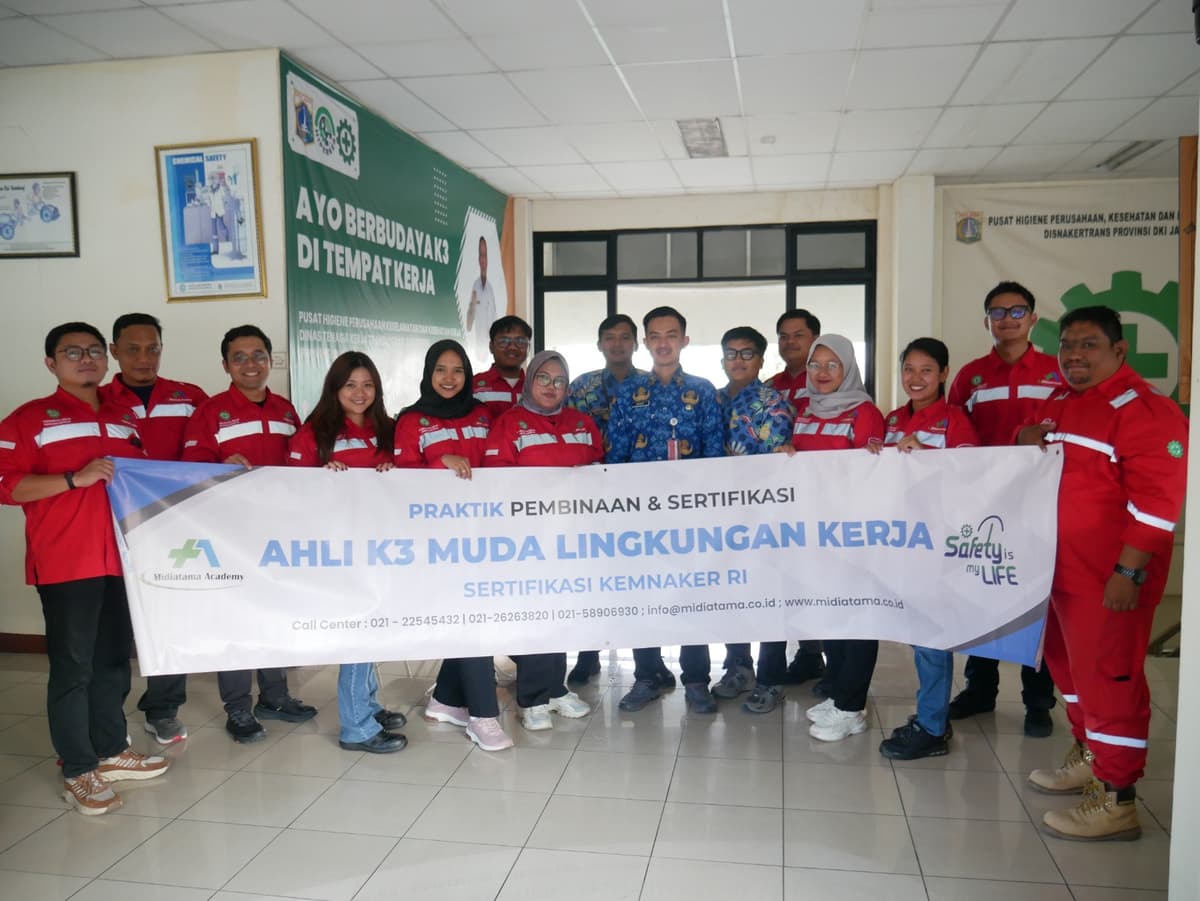 Ahli K3 Muda Lingkungan Kerja Batch 19