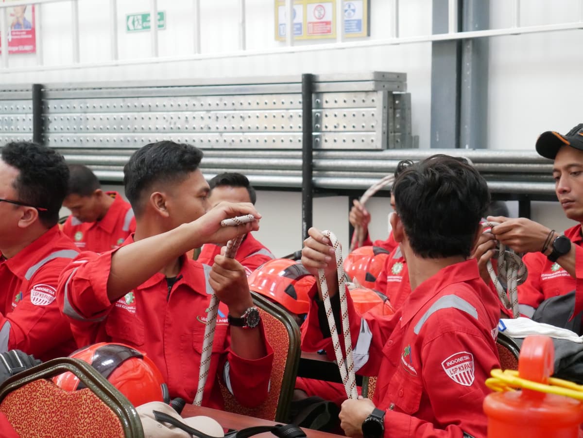 Tenaga Kerja Bangunan Tinggi Tingkat 2 (TKBT) Batch 174