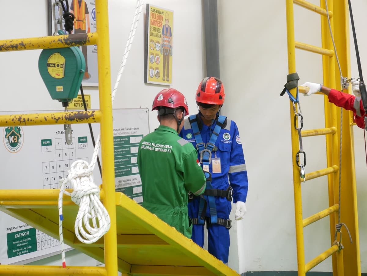 Tenaga Kerja Bangunan Tinggi Tingkat 2 (TKBT) Batch 175