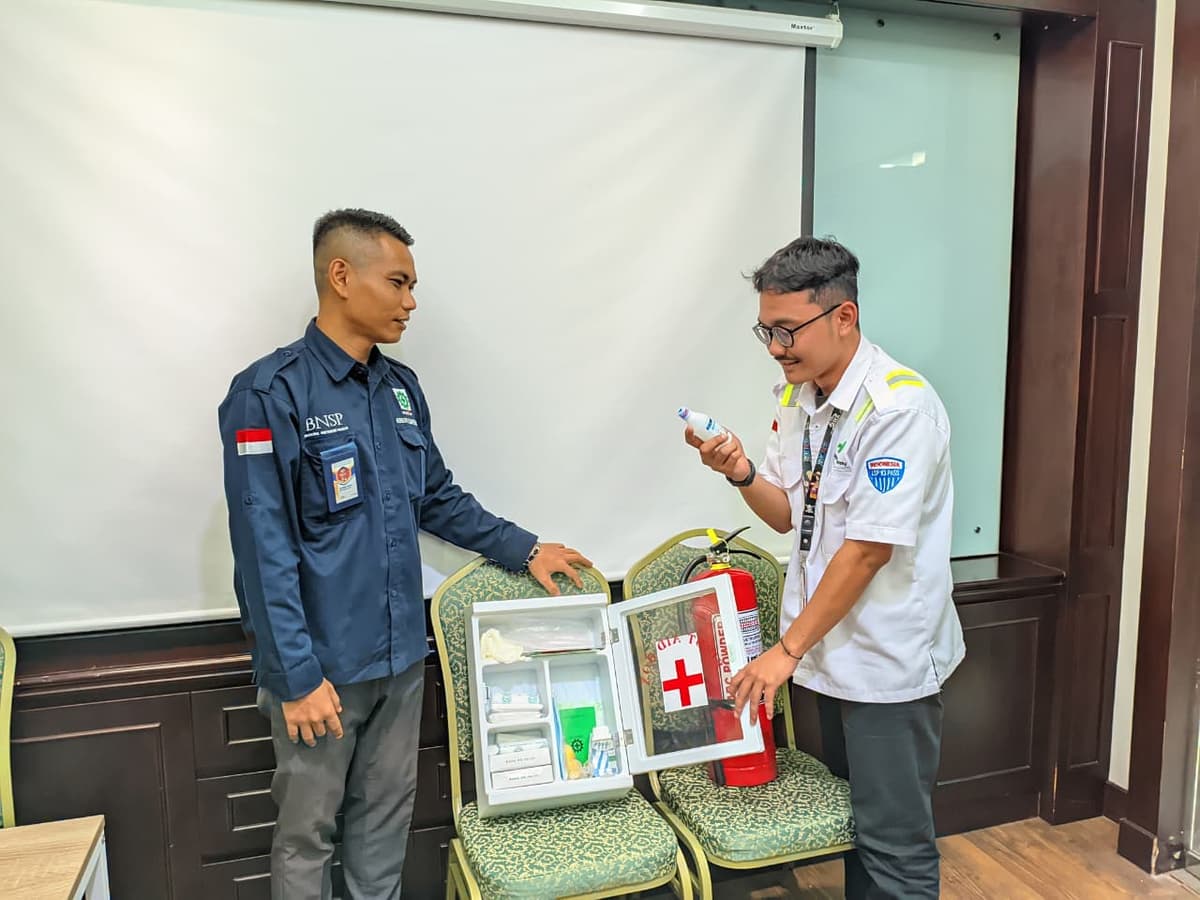 Petugas Keselamatan dan Kesehatan Kerja Batch 17