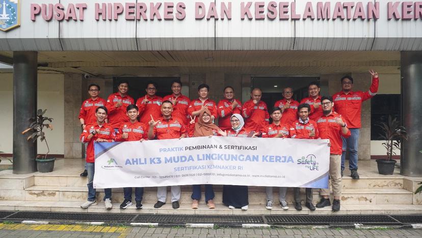 Ahli K3 Muda Lingkungan Kerja Batch 23