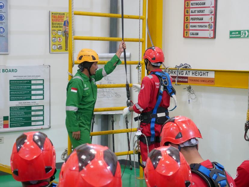 Tenaga Kerja Bangunan Tinggi Tingkat 2 (TKBT) Batch 225