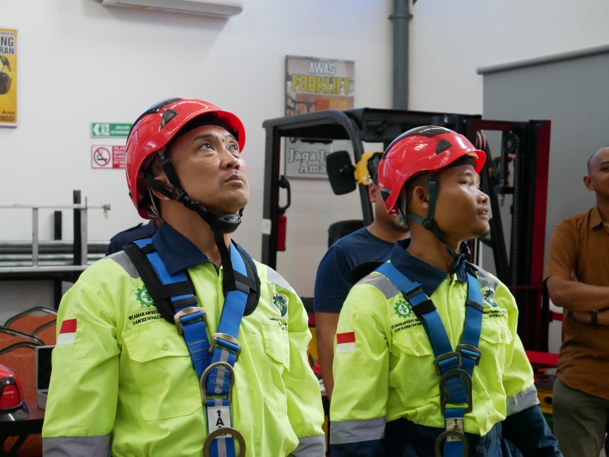 Petugas K3 Penyelamat Ruang Terbatas Batch 10