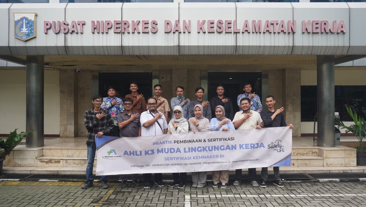 Ahli K3 Muda Lingkungan Kerja Batch 29