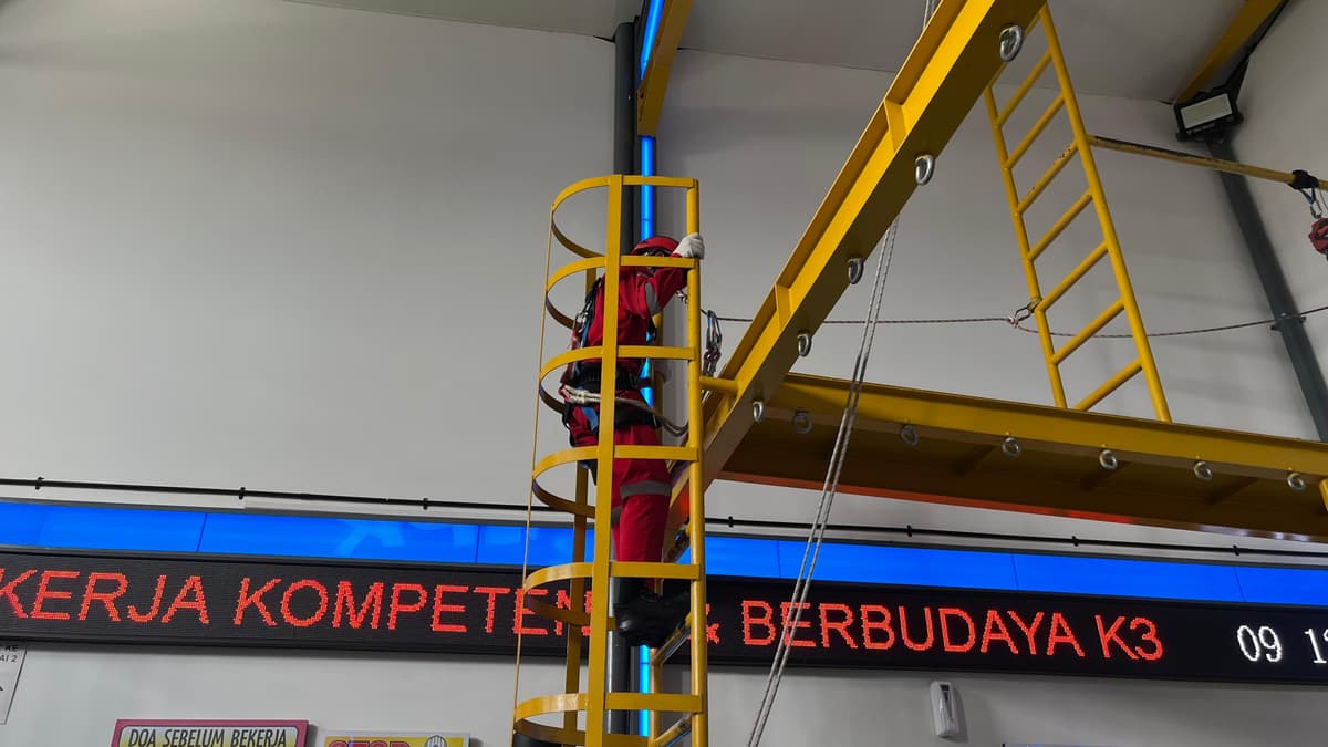 Tenaga Kerja Bangunan Tinggi Tingkat 2 (TKBT2) BNSP Batch 22