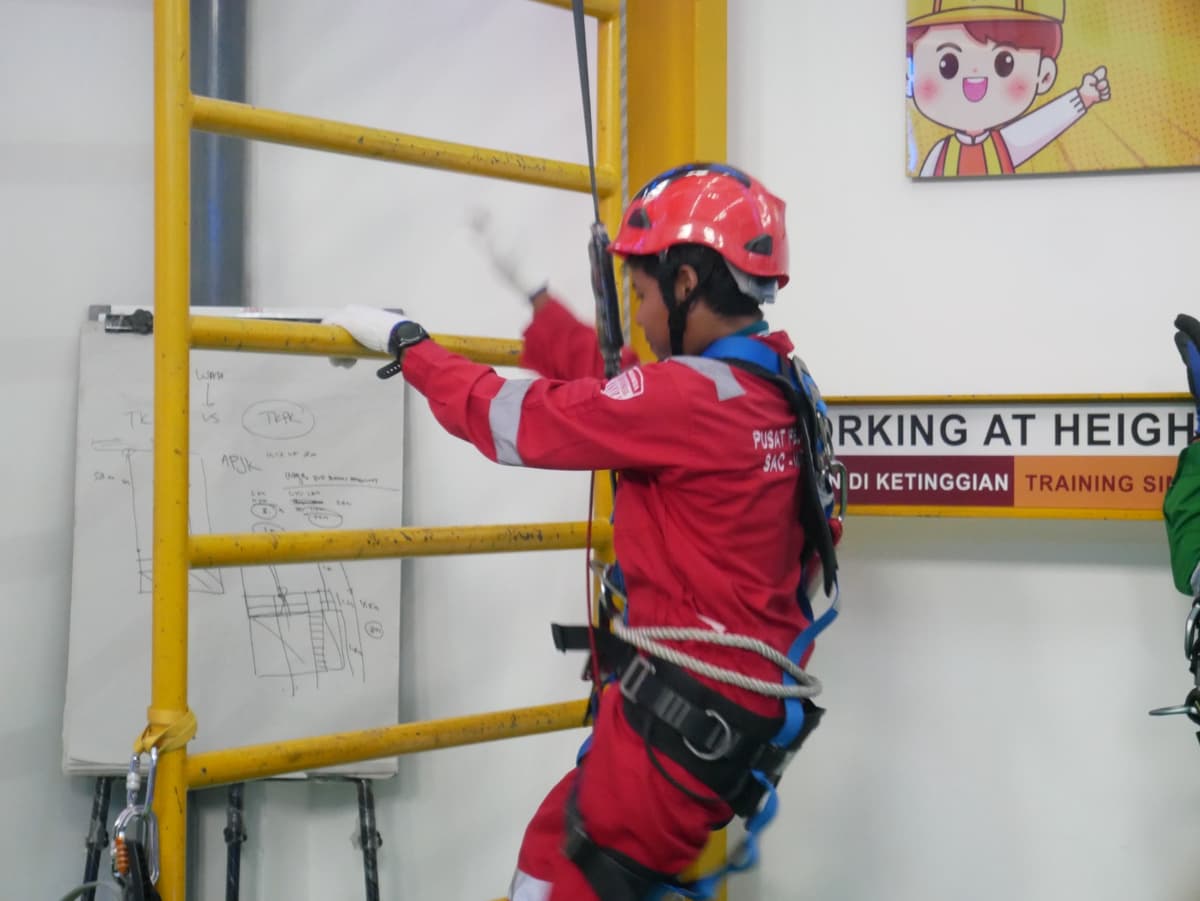 Tenaga Kerja Bangunan Tinggi Tingkat 2 (TKBT) Batch 274