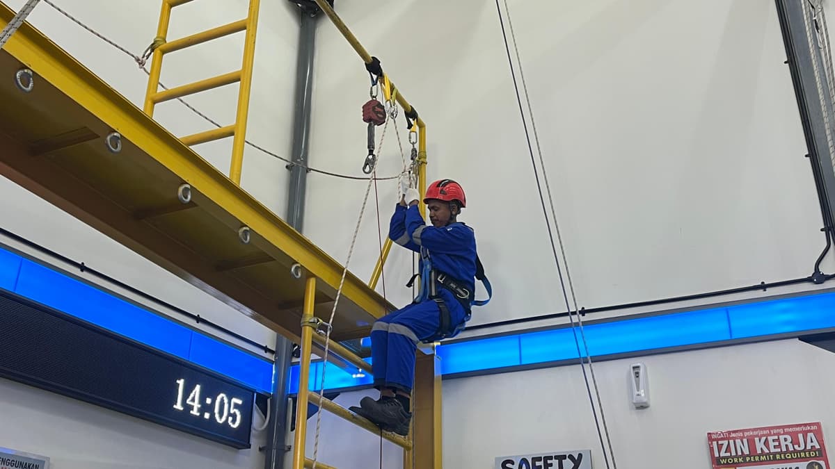 Tenaga Kerja Bangunan Tinggi Tingkat 2 (TKBT2) BNSP Batch 25
