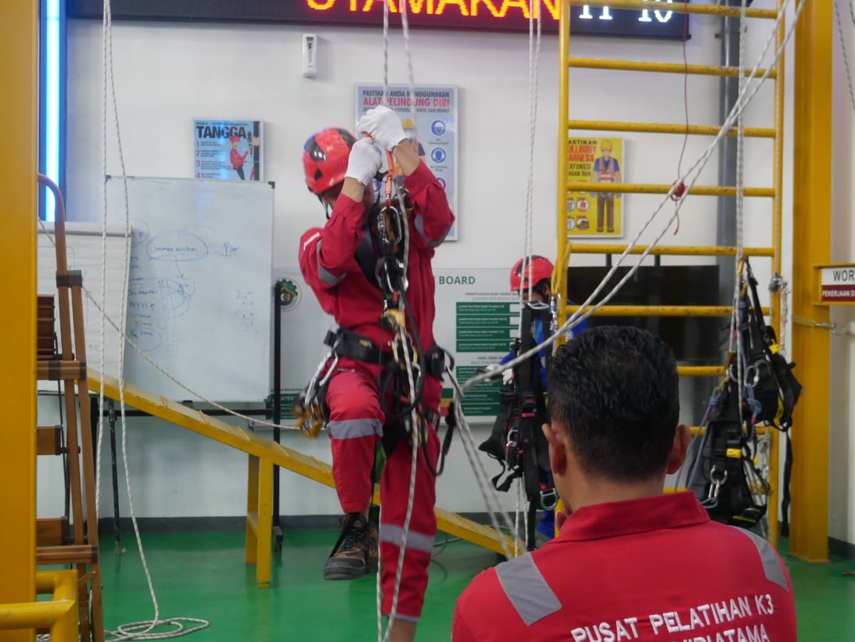 Tenaga Kerja Pada Ketinggian Tingkat 1 (TKPK) Batch 90